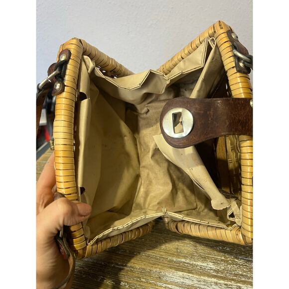 Vintage Wicker Woven Purse Boho Cottagecore Brown Leather Straps Womens handbag - Picture 5 of 6
